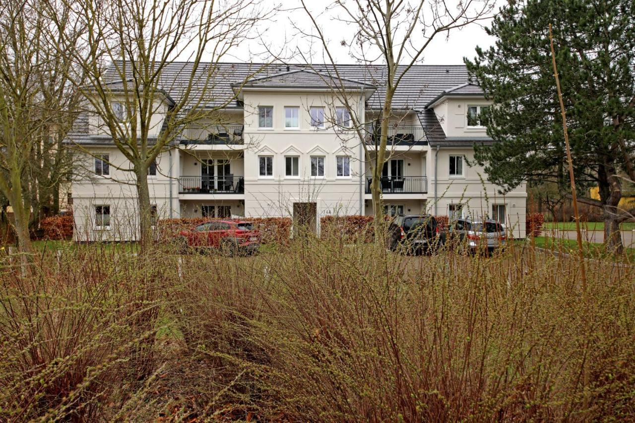 Haus Pamir - Ferienwohnungen Ostseebad Nienhagen Exterior foto